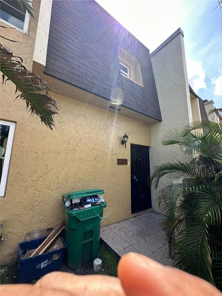 5614 BLUEBERRY COURT #173 Lauderhill, FL 33313