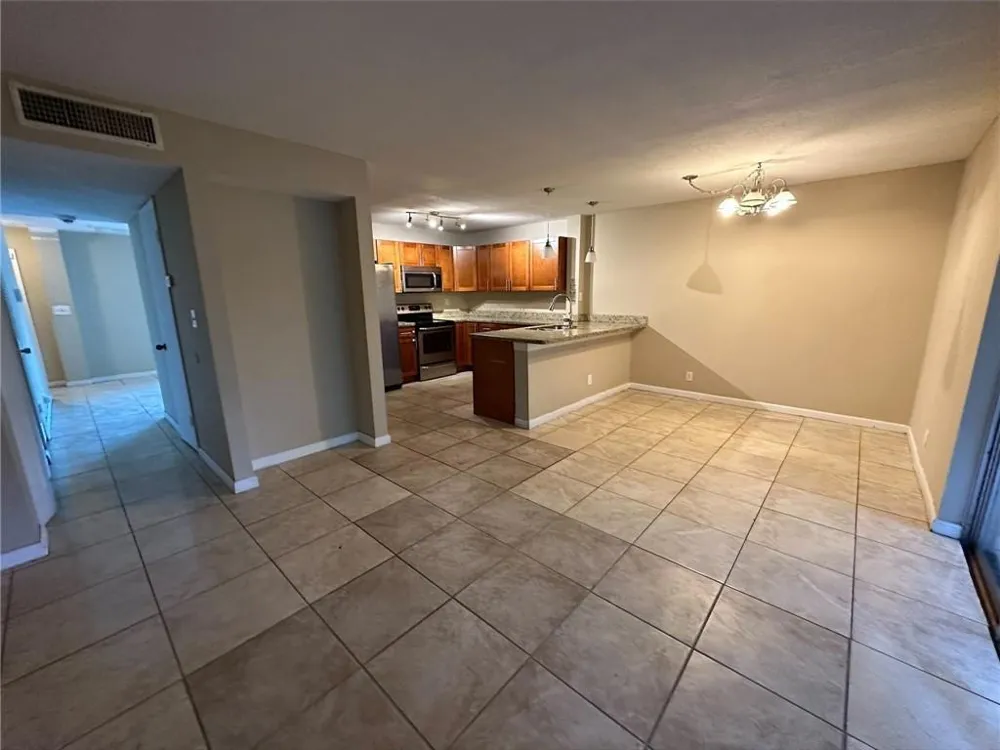 5614 BLUEBERRY COURT #173 Lauderhill, FL 33313