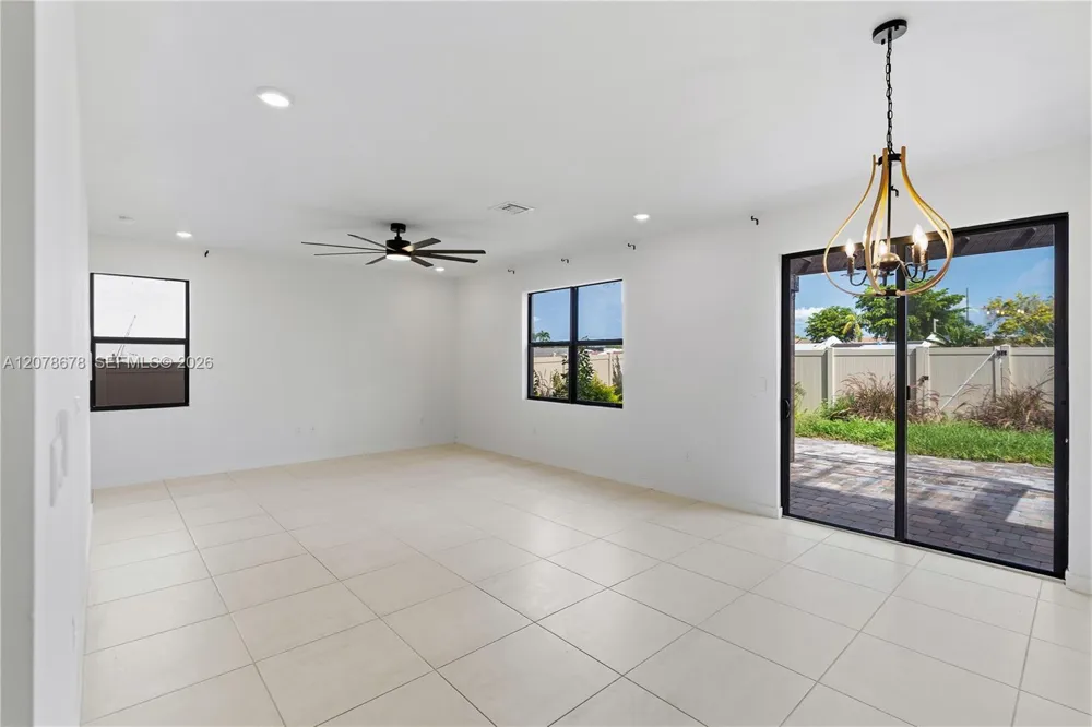 1325 NE 2nd Ct Homestead, FL 33033