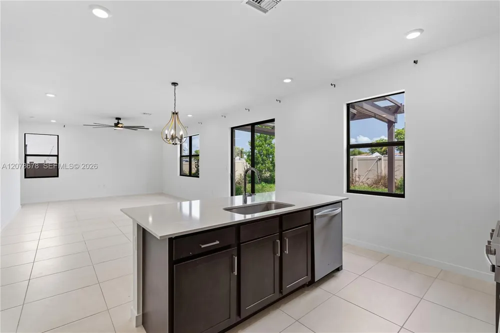 1325 NE 2nd Ct Homestead, FL 33033