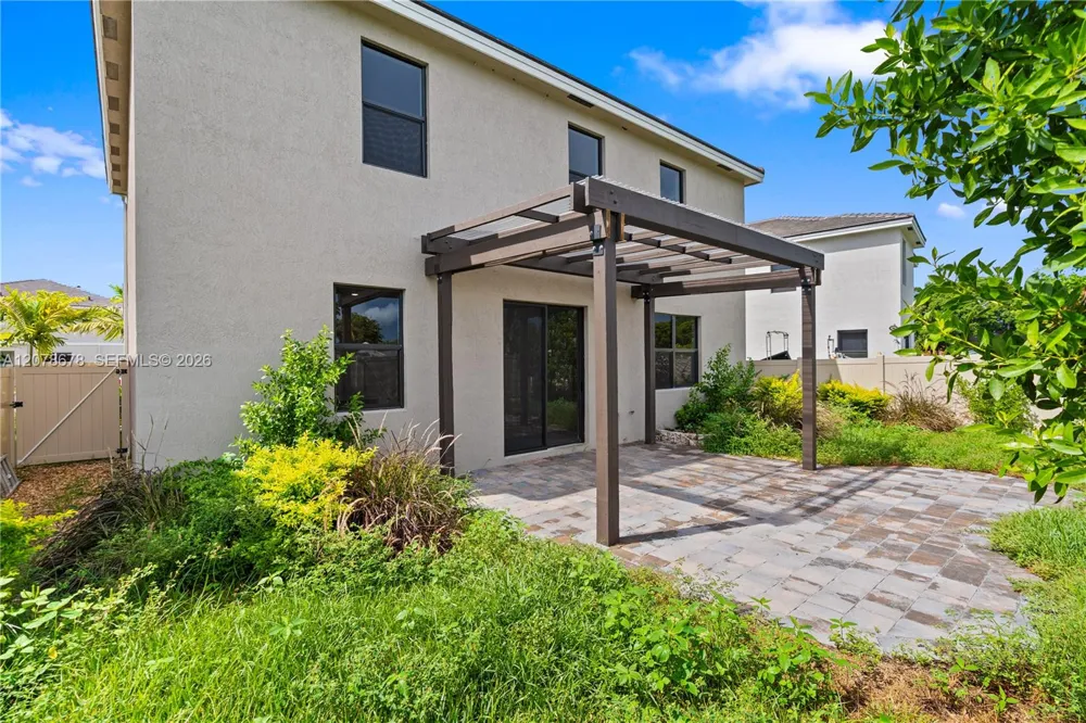 1325 NE 2nd Ct Homestead, FL 33033