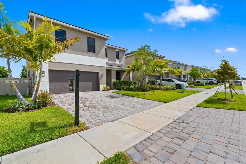 1325 NE 2nd Ct Homestead, FL 33033