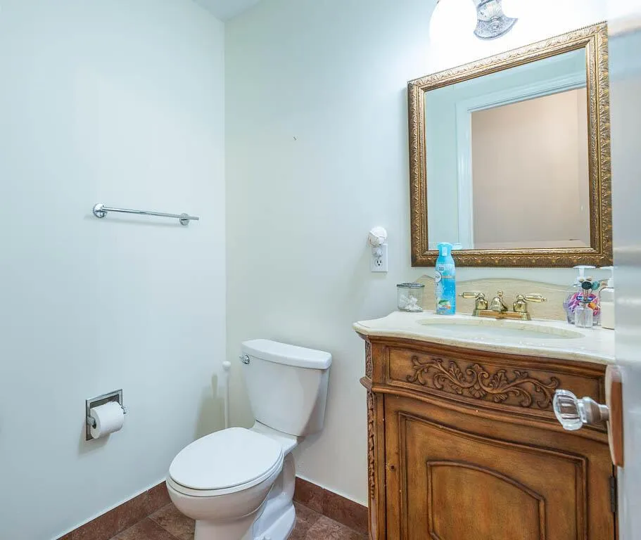 2381 SHADY LANE #B Delray Beach, FL 33445