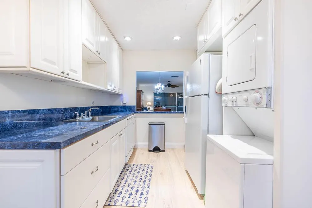 2381 SHADY LANE #B Delray Beach, FL 33445