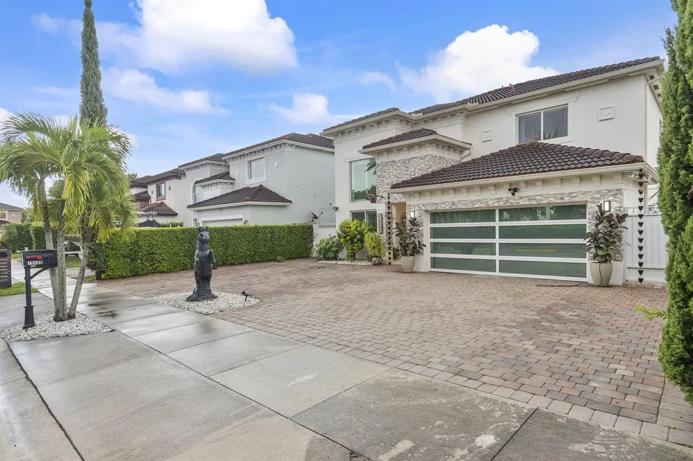 15580 SW 176TH TERRACE Miami, FL 33187