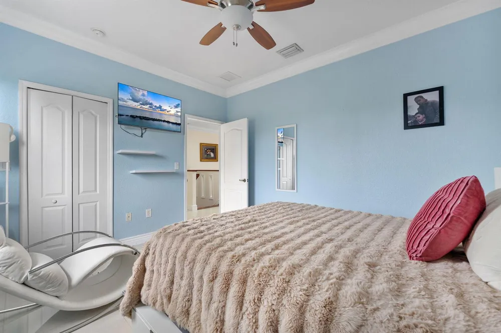 15580 SW 176TH TERRACE Miami, FL 33187