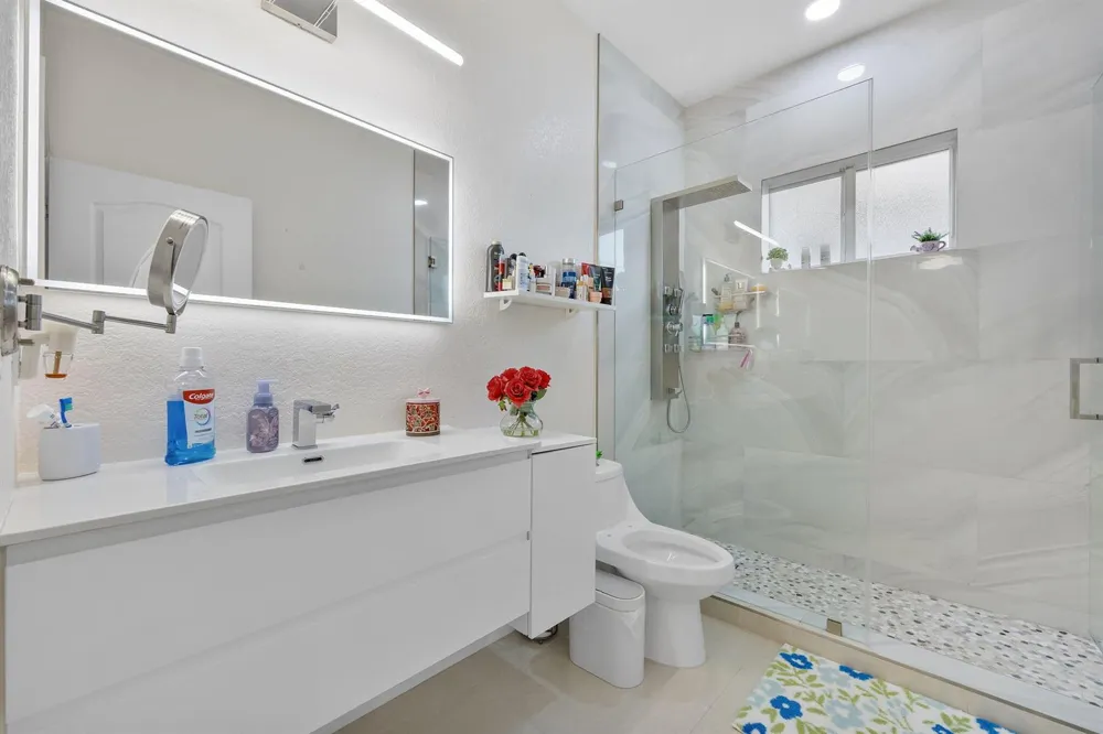 15580 SW 176TH TERRACE Miami, FL 33187