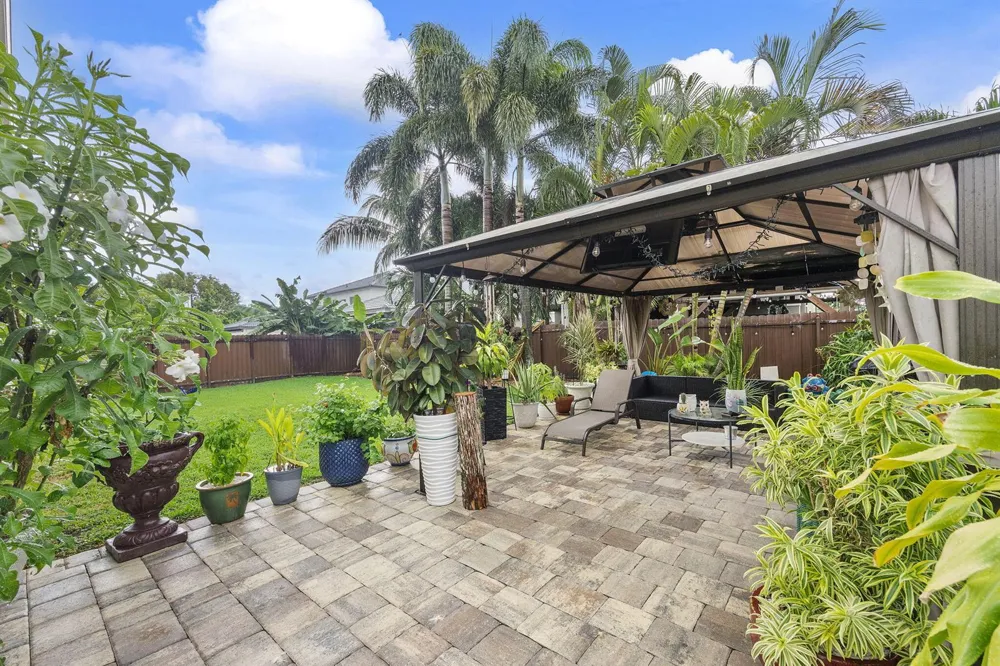 15580 SW 176TH TERRACE Miami, FL 33187