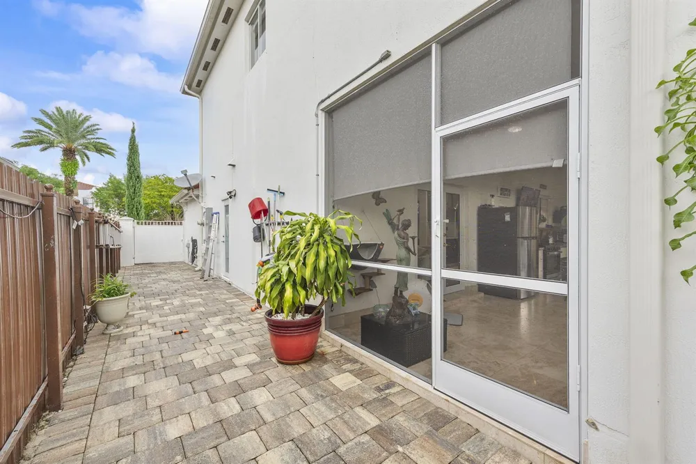 15580 SW 176TH TERRACE Miami, FL 33187