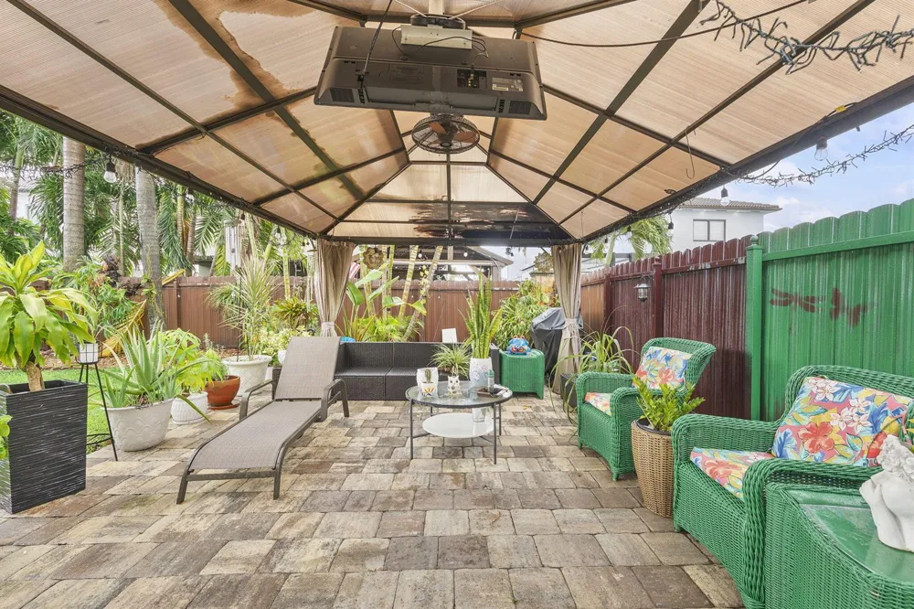 15580 SW 176TH TERRACE Miami, FL 33187