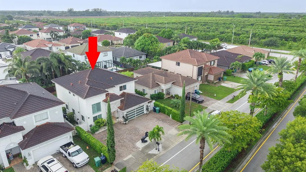 15580 SW 176TH TERRACE Miami, FL 33187