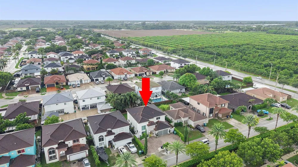 15580 SW 176TH TERRACE Miami, FL 33187