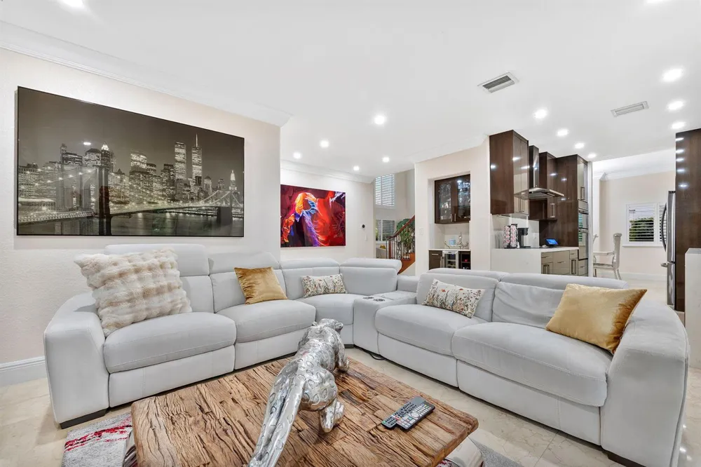 15580 SW 176TH TERRACE Miami, FL 33187