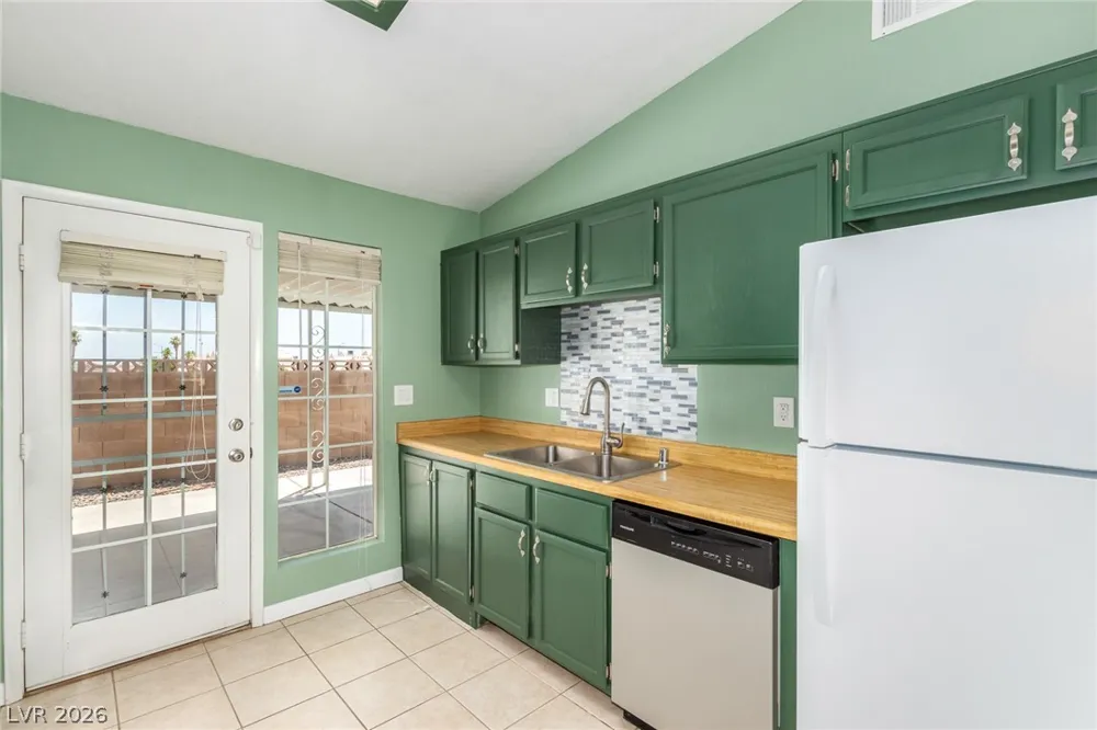 616 Jonathan Glen Way Las Vegas, NV 89145