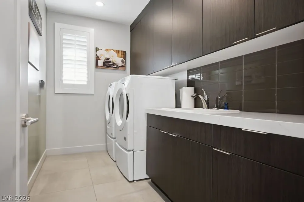 308 Gandara Street Las Vegas, NV 89138