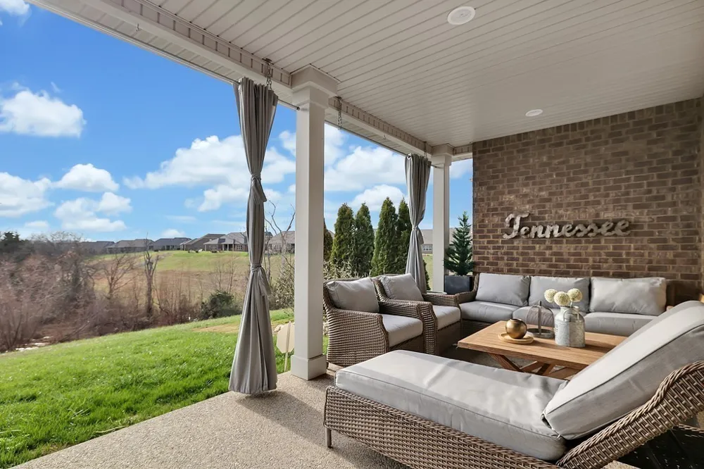 835 Meadowcrest Way Lebanon, TN 37090