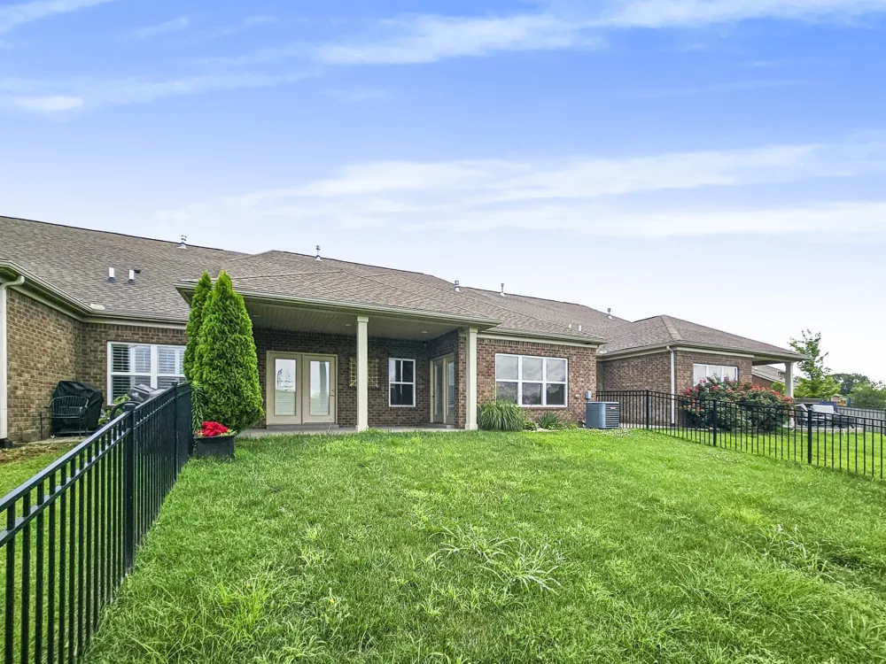835 Meadowcrest Way Lebanon, TN 37090