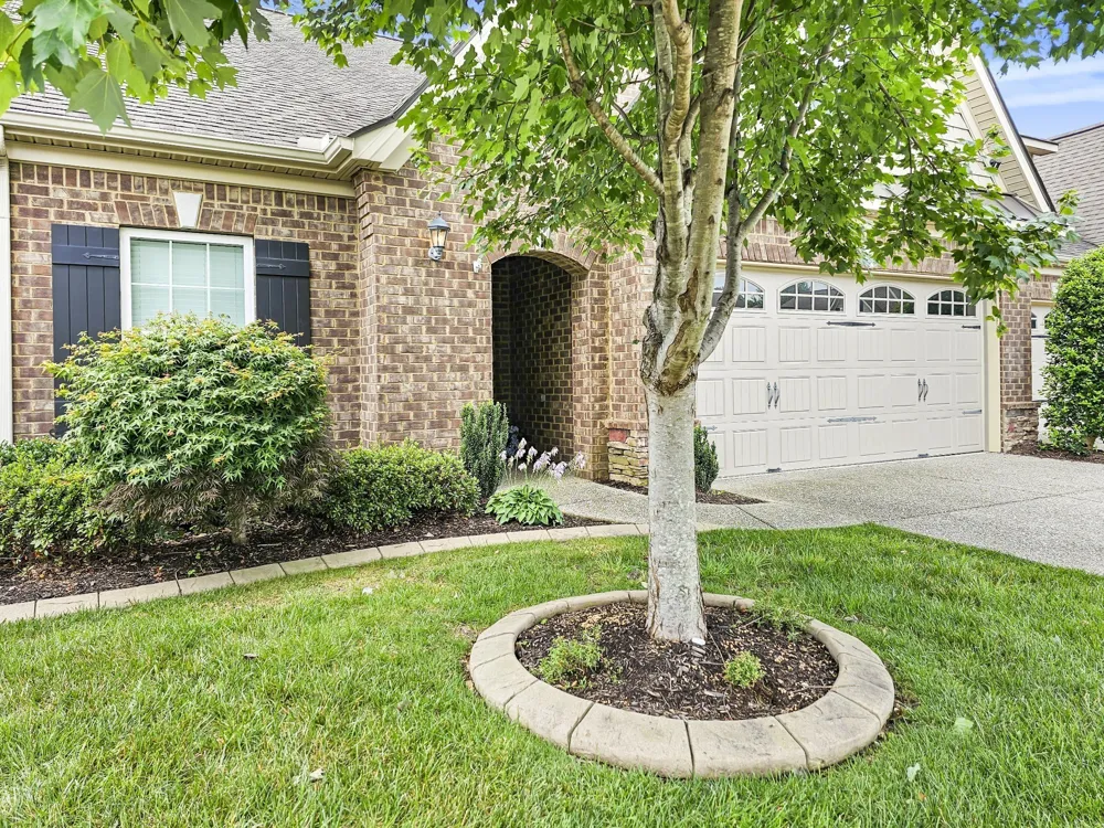 835 Meadowcrest Way Lebanon, TN 37090