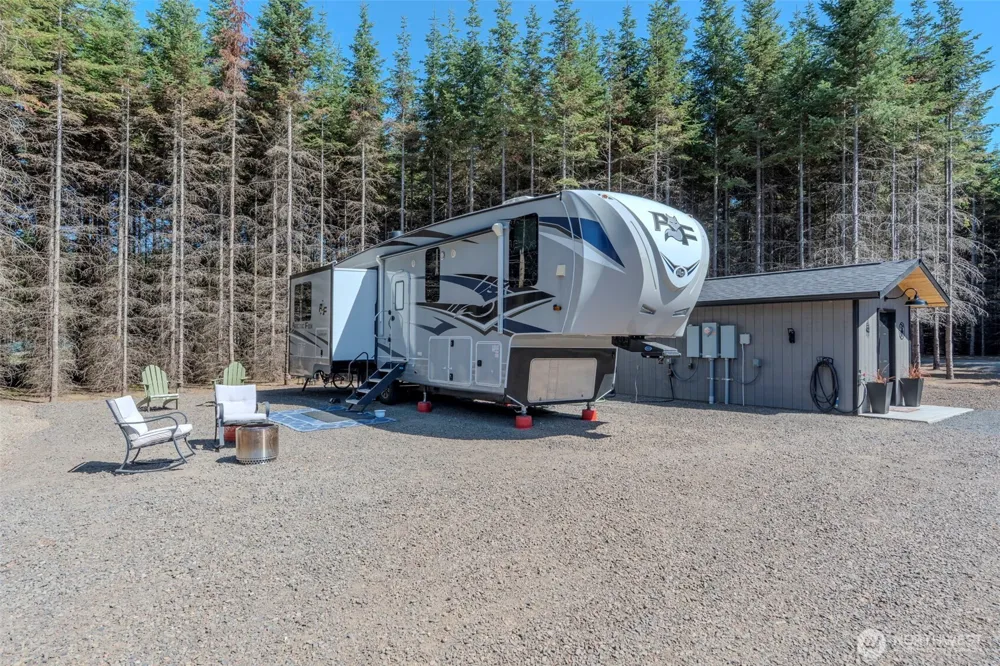 263 Twinflower Lane Onalaska, WA 98570