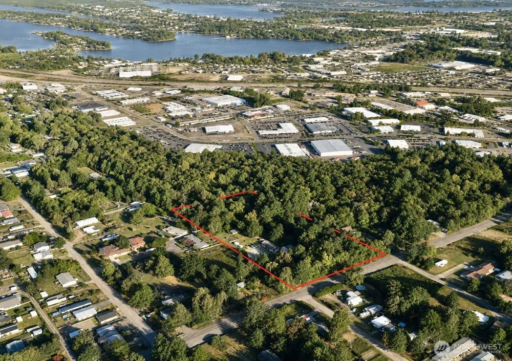 5240 W Werner Road Bremerton, WA 98312