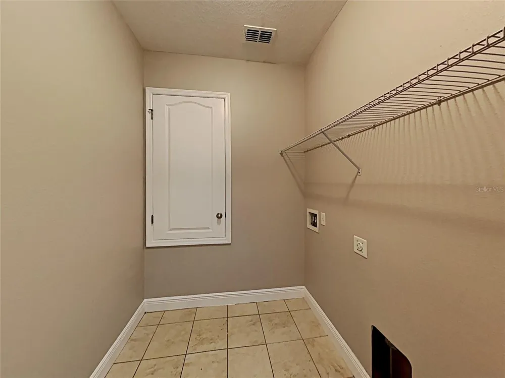 7033 FEATHER WOOD DR Ruskin, FL 33573
