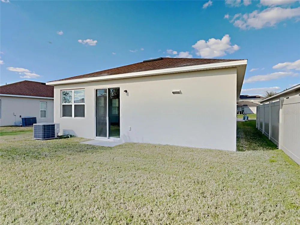 7033 FEATHER WOOD DR Ruskin, FL 33573