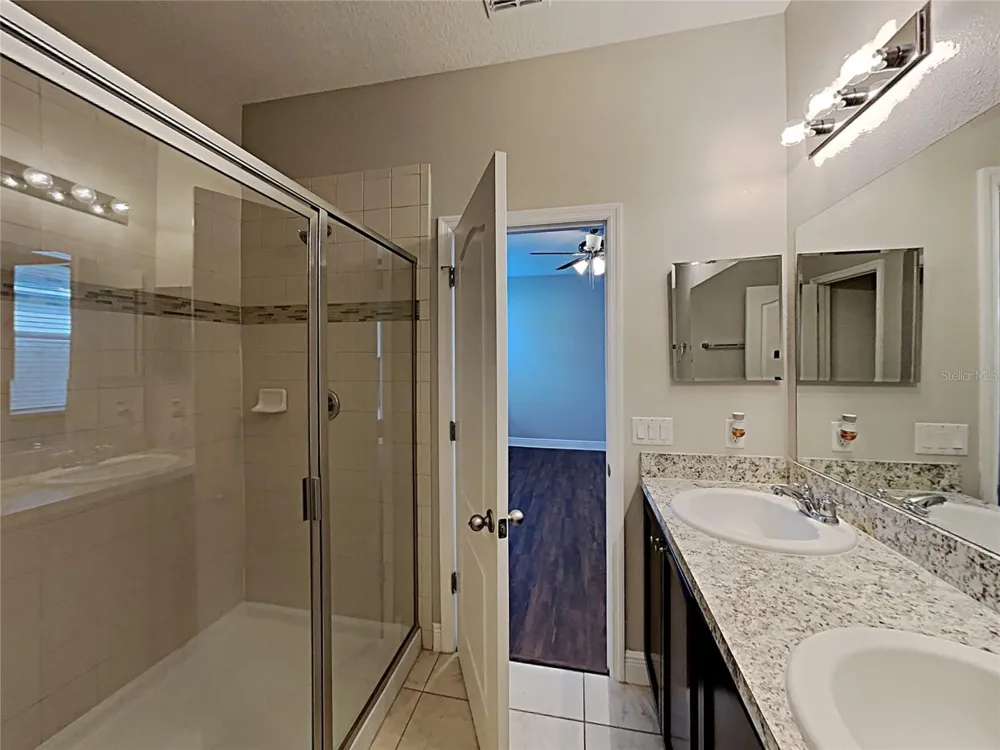 7033 FEATHER WOOD DR Ruskin, FL 33573