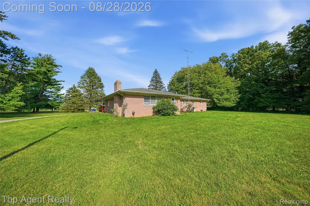 2830 S Van Dyke Road Imlay Township, MI 48444