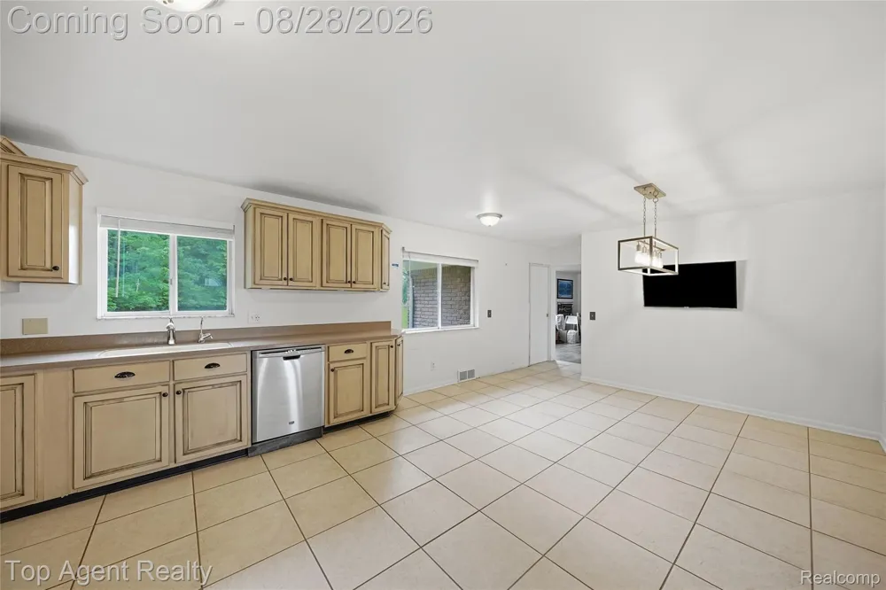 2830 S Van Dyke Road Imlay Township, MI 48444