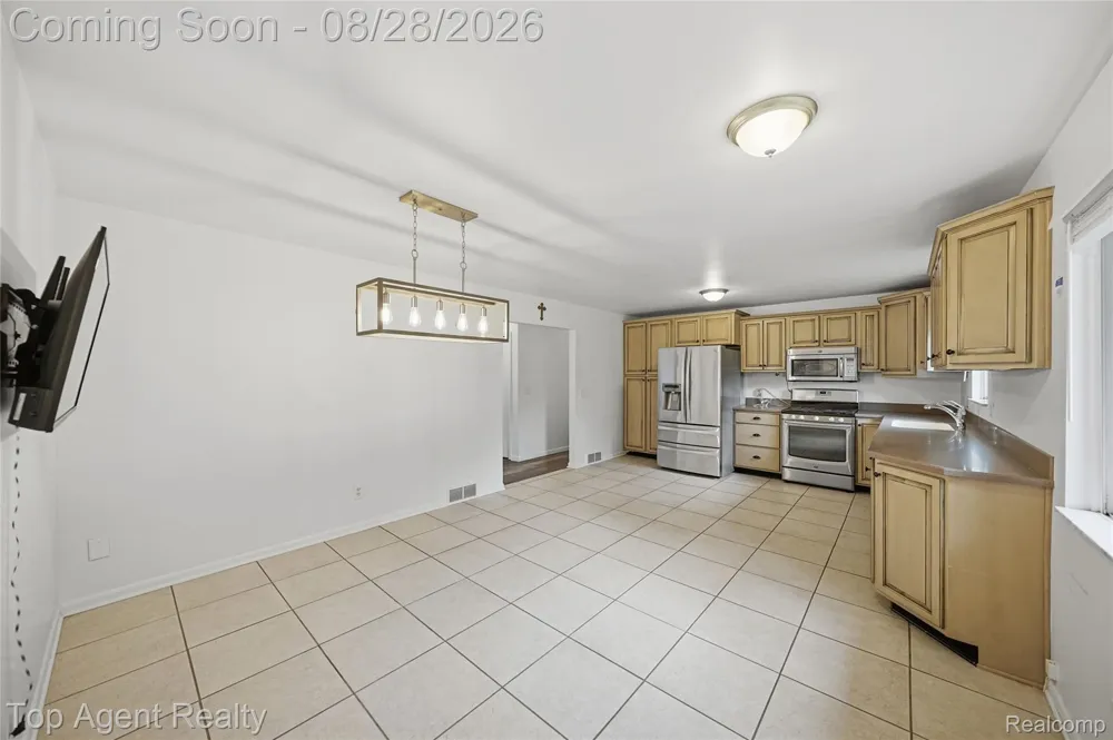 2830 S Van Dyke Road Imlay Township, MI 48444