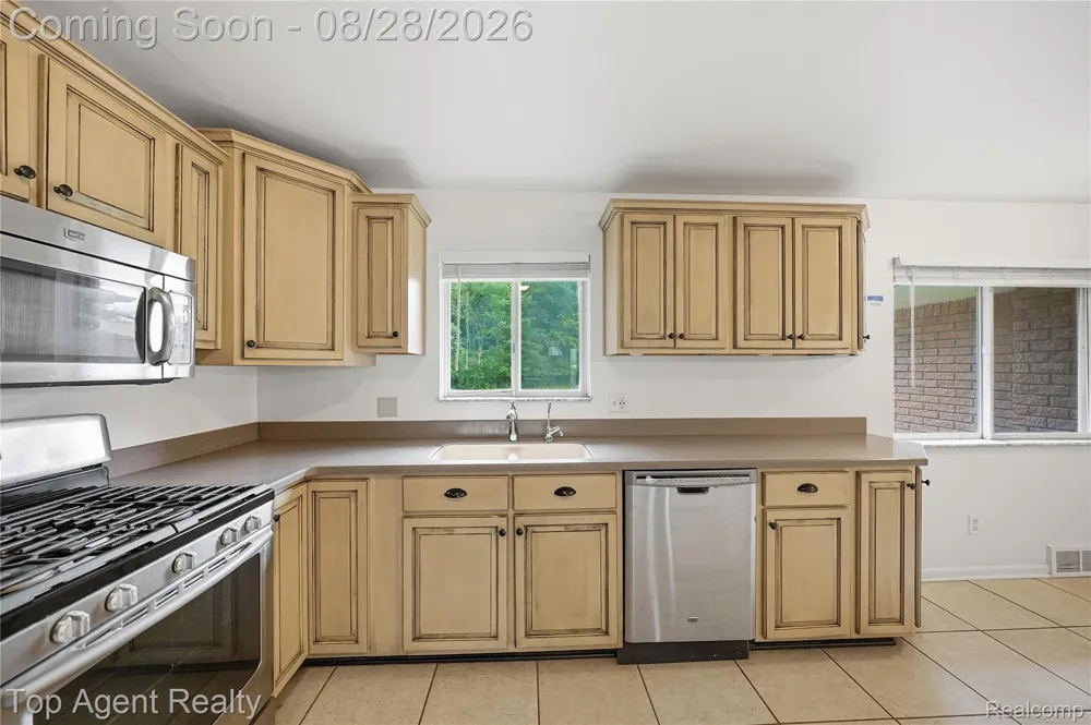 2830 S Van Dyke Road Imlay Township, MI 48444
