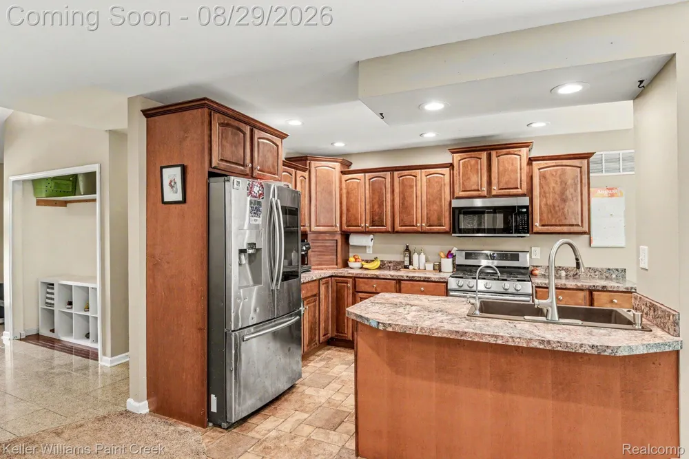5263 Diehl Road Hadley Township, MI 48455