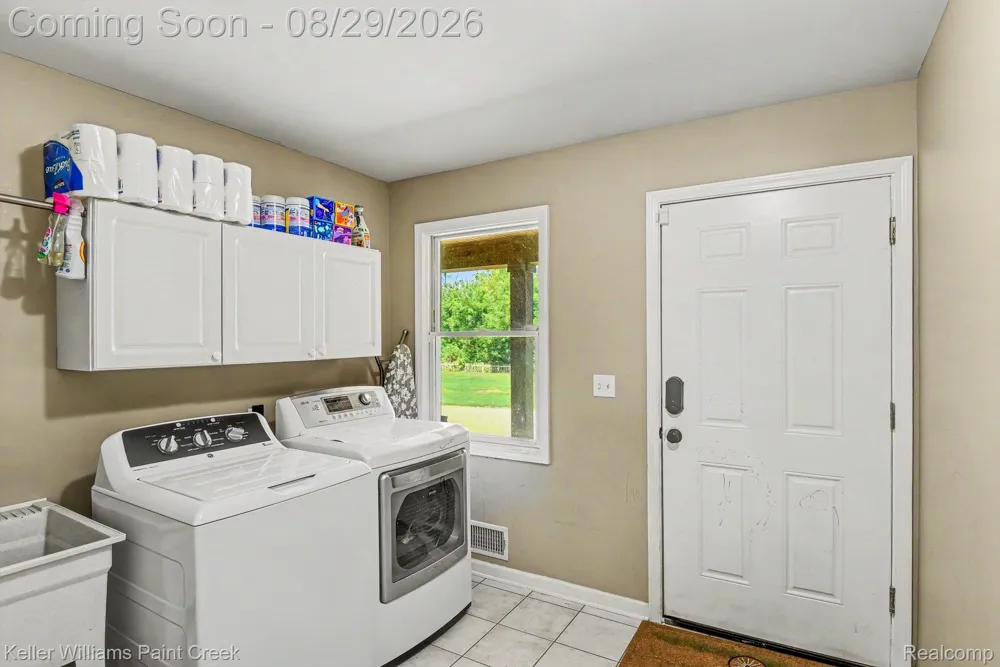 5263 Diehl Road Hadley Township, MI 48455