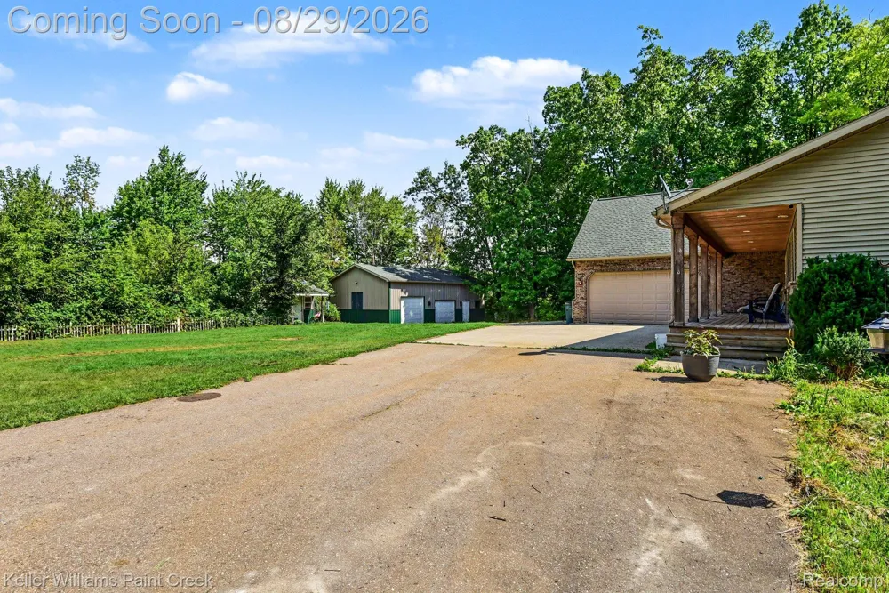 5263 Diehl Road Hadley Township, MI 48455