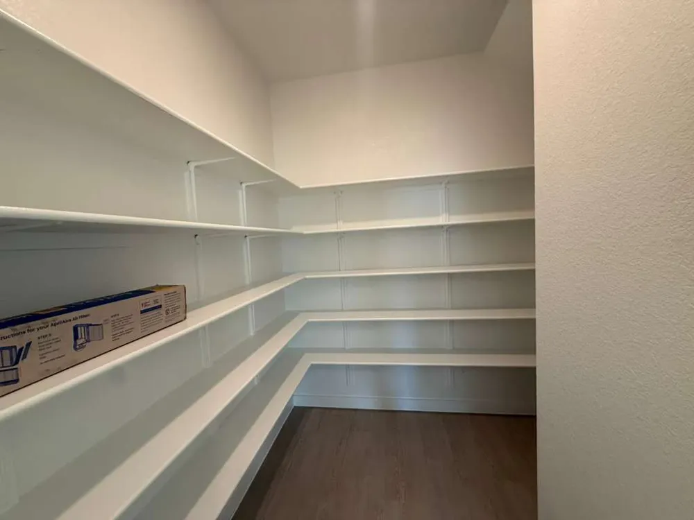124 Brabham Loop Hutto, TX 78634