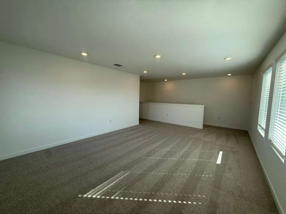 124 Brabham Loop Hutto, TX 78634