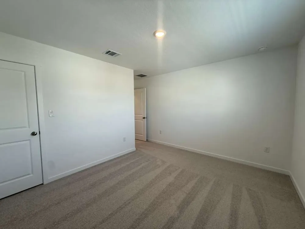 124 Brabham Loop Hutto, TX 78634