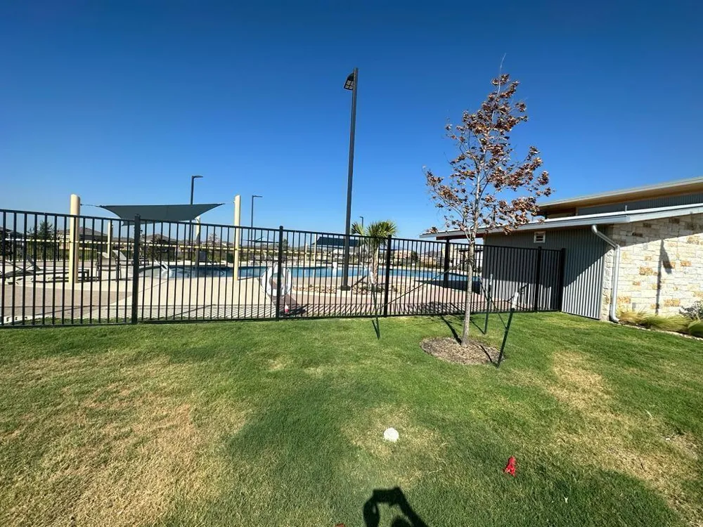124 Brabham Loop Hutto, TX 78634