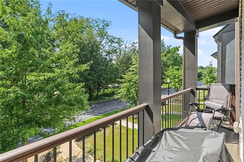 165 Climbing Ivy Circle Fayetteville, GA 30214