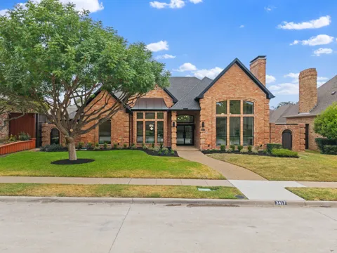 3417 Mount Vernon Way