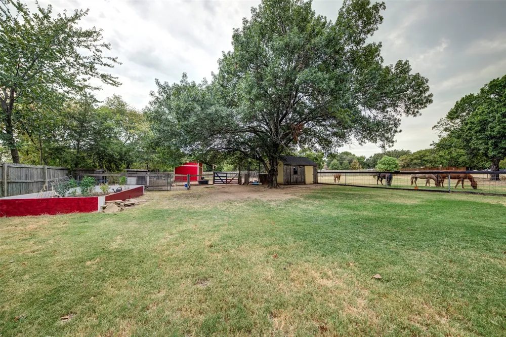 3805 Berry Hill Court Double Oak, TX 75028