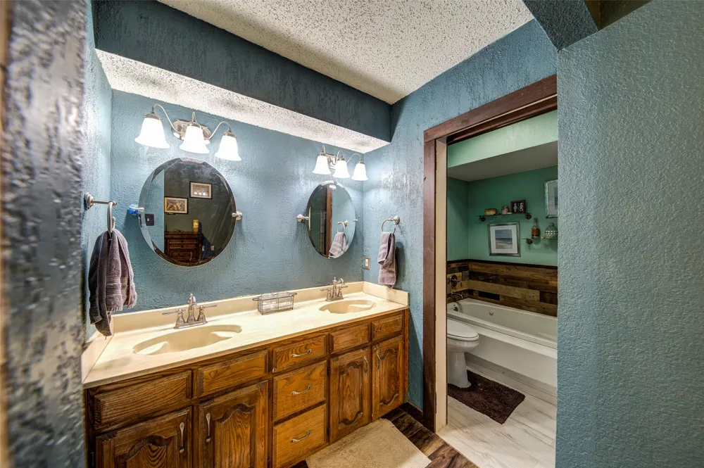 3805 Berry Hill Court Double Oak, TX 75028