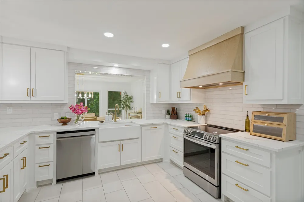 4316 Springbranch Drive Benbrook, TX 76116