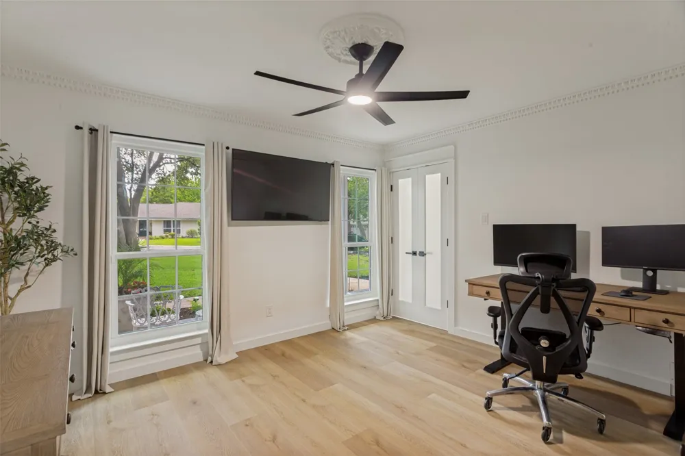 4316 Springbranch Drive Benbrook, TX 76116