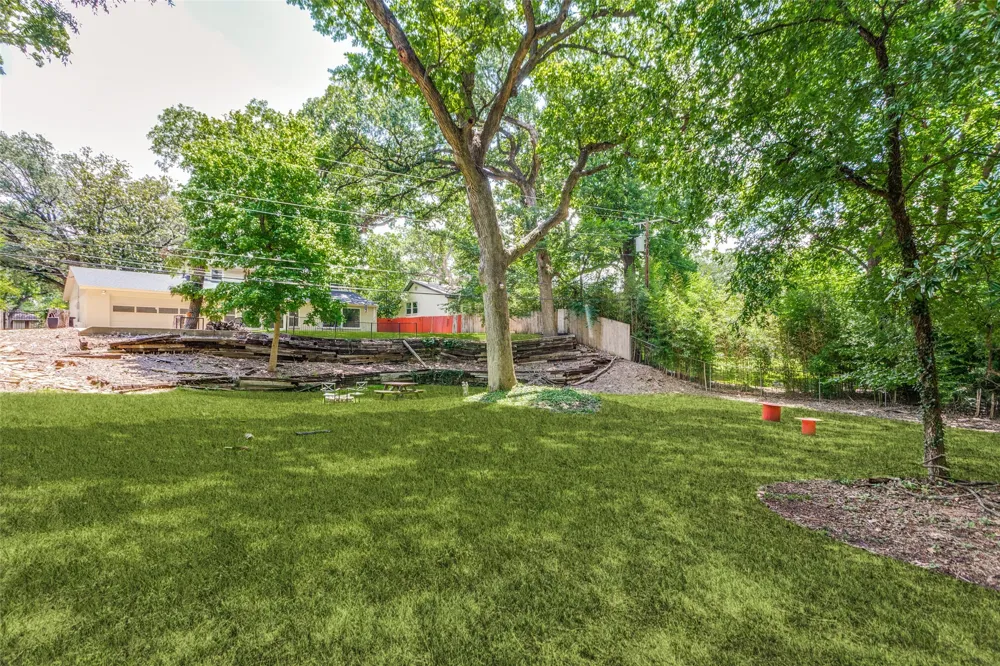 4316 Springbranch Drive Benbrook, TX 76116