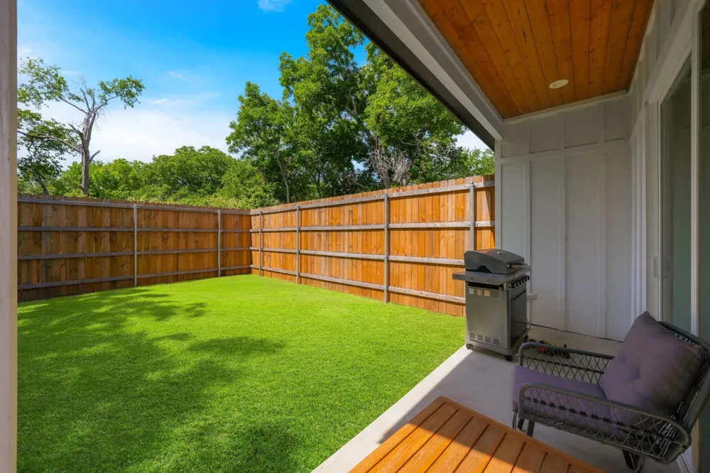 1908 Duluth Street Dallas, TX 75212