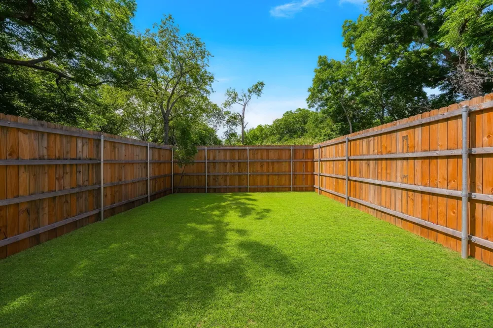 1908 Duluth Street Dallas, TX 75212