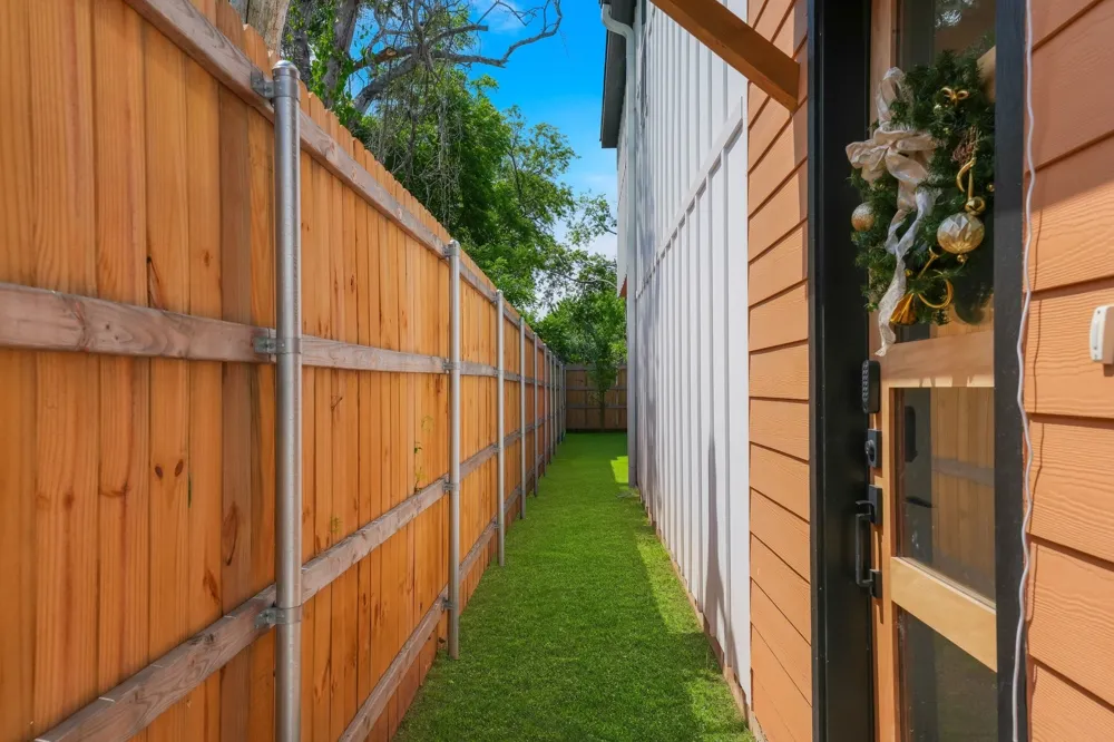 1908 Duluth Street Dallas, TX 75212
