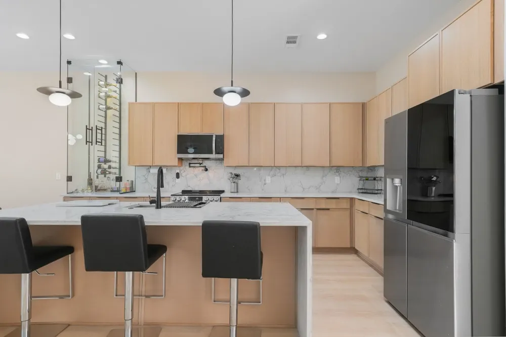 1908 Duluth Street Dallas, TX 75212