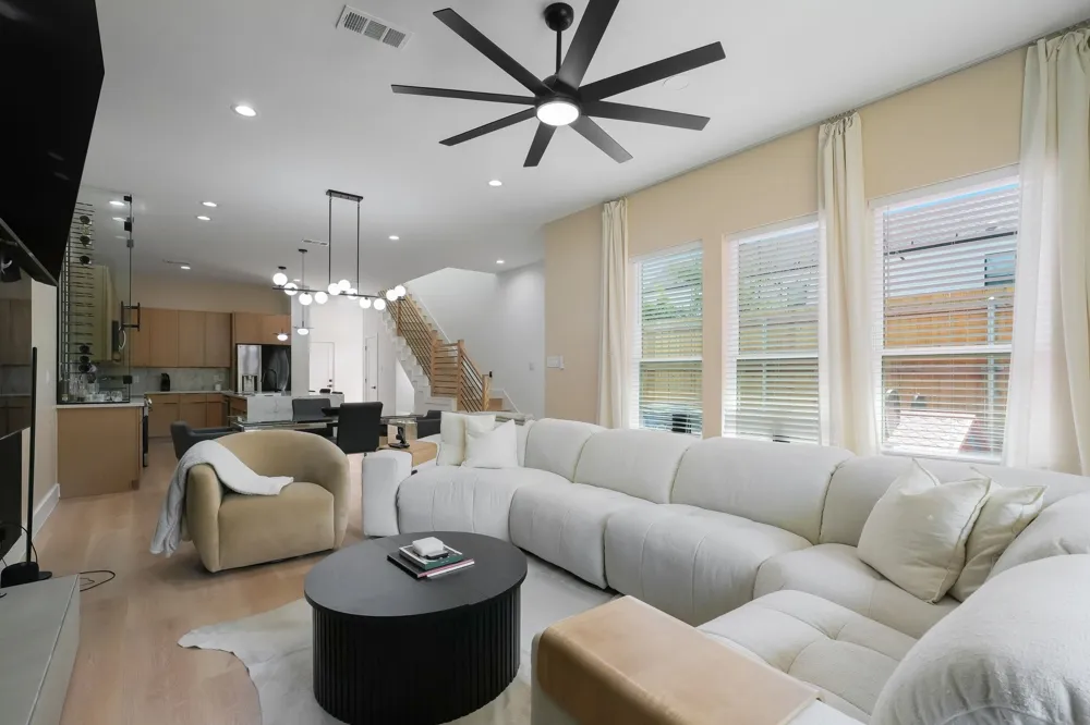 1908 Duluth Street Dallas, TX 75212